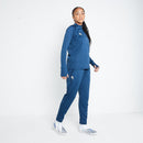 miss-kick-football-training-jogger-women