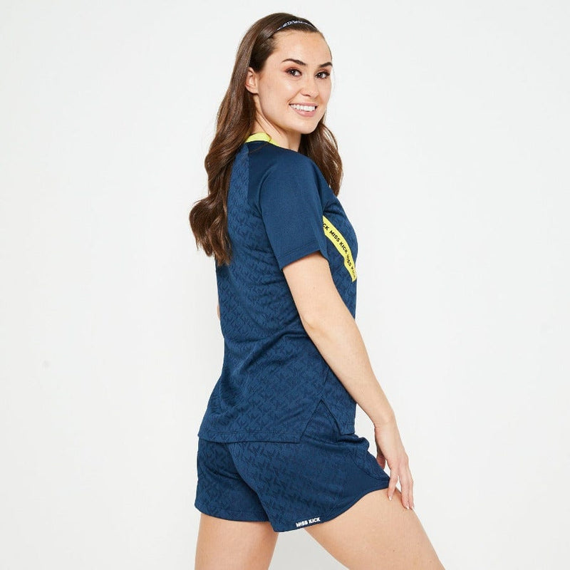 miss-kick-womens-football-training-top