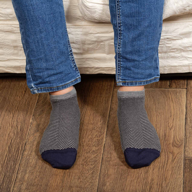 Lux Taylor Men's Trainer Socks - Grey