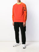 C.P. COMPANY lens detail crew-neck sweatshirt - Maison De Fashion 