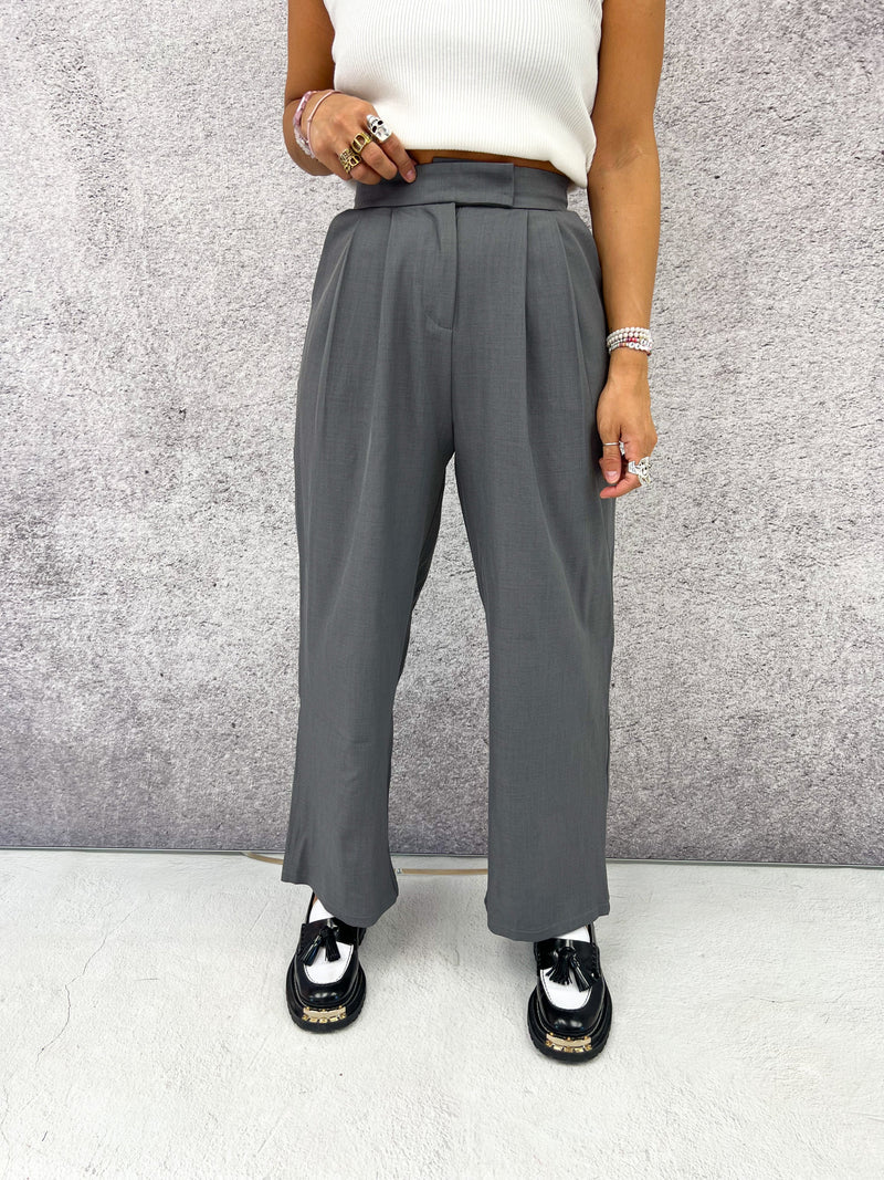 Tailored Suit Style Midi Trousers In Grey