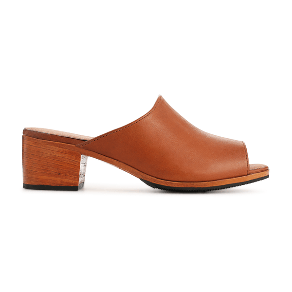 The Peep Toe Camila in Caramel - Wide